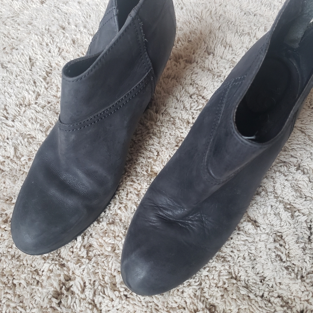Booties - Picture 4 of 5